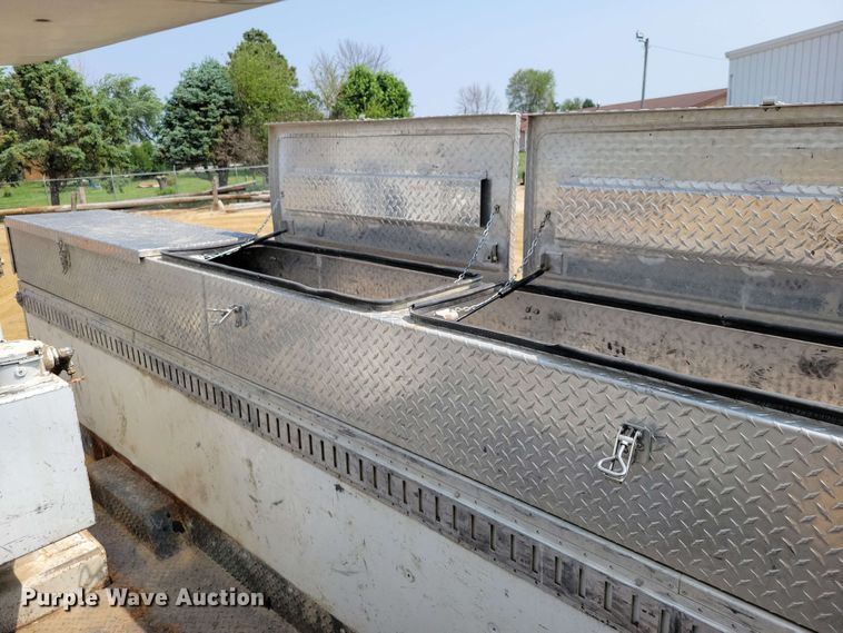 image for item DX6995 2013 Freightliner M2 bucket truck