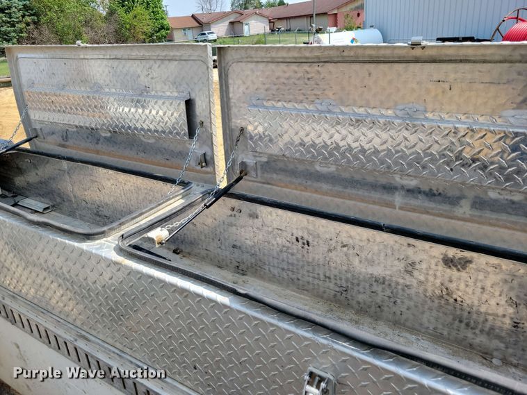 image for item DX6995 2013 Freightliner M2 bucket truck