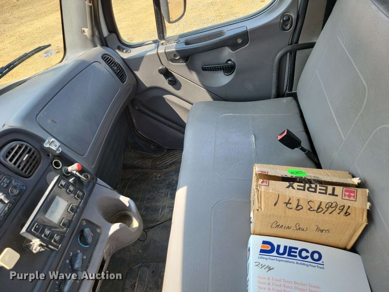 image for item DX6995 2013 Freightliner M2 bucket truck