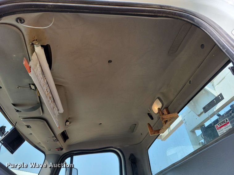 image for item DX6995 2013 Freightliner M2 bucket truck