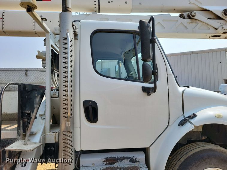 image for item DX6995 2013 Freightliner M2 bucket truck