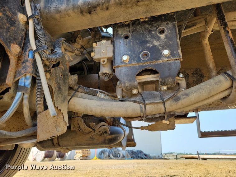 image for item DX6995 2013 Freightliner M2 bucket truck