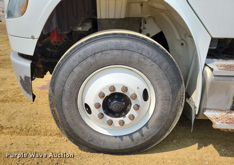 image for item DX6995 2013 Freightliner M2 bucket truck