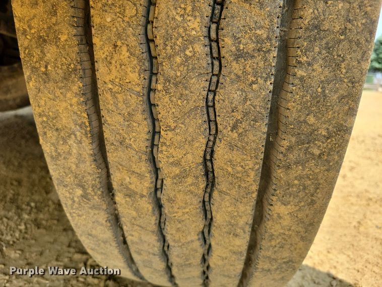 image for item DX6995 2013 Freightliner M2 bucket truck