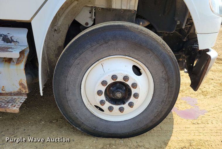 image for item DX6995 2013 Freightliner M2 bucket truck