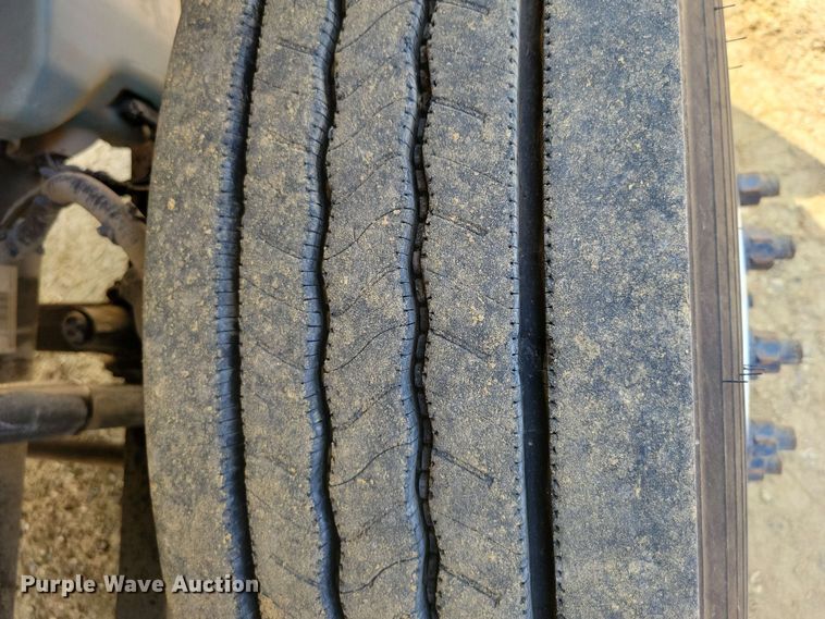 image for item DX6995 2013 Freightliner M2 bucket truck