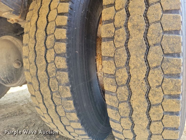 image for item DX6995 2013 Freightliner M2 bucket truck