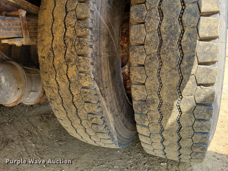 image for item DX6995 2013 Freightliner M2 bucket truck