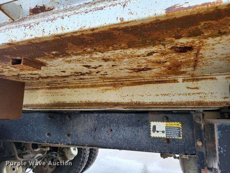 image for item DX6997 1990 Mack RB690S dump truck