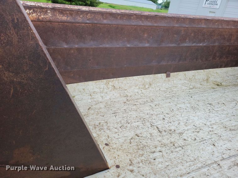 image for item DX6997 1990 Mack RB690S dump truck