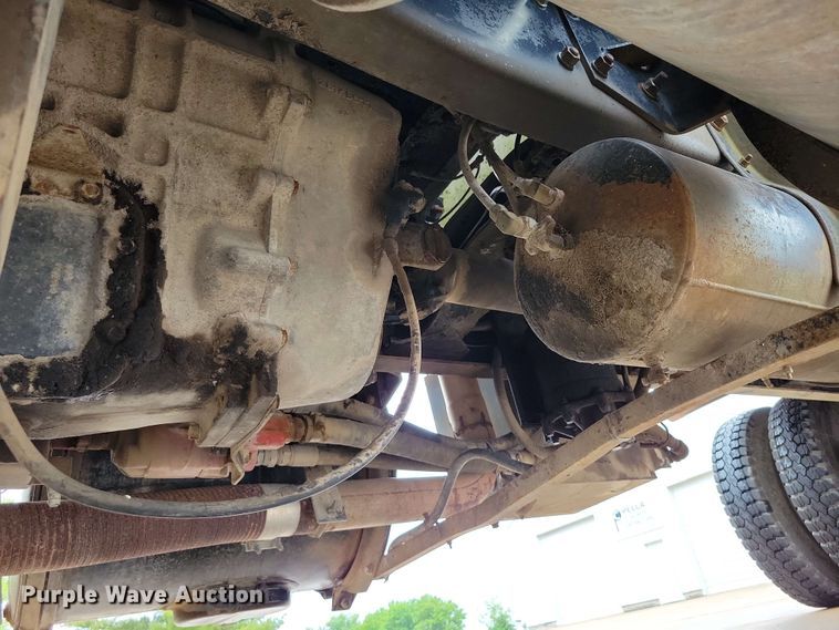 image for item DX6997 1990 Mack RB690S dump truck