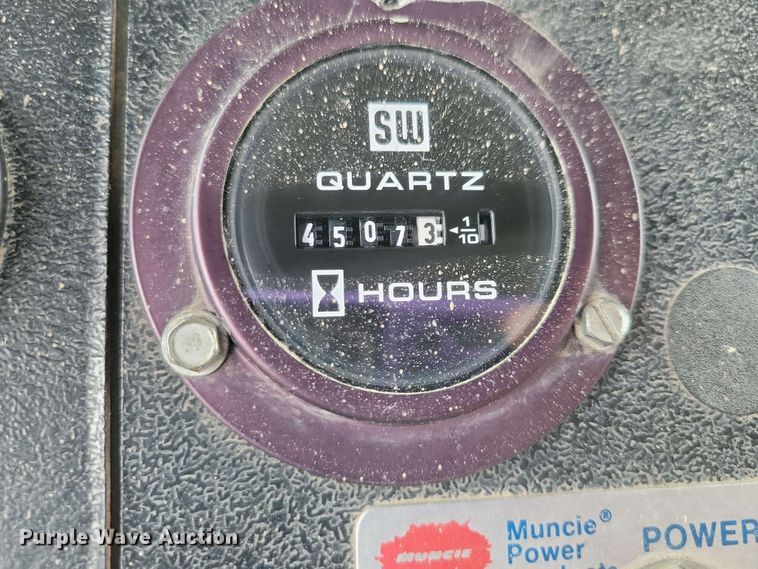 image for item DX6997 1990 Mack RB690S dump truck