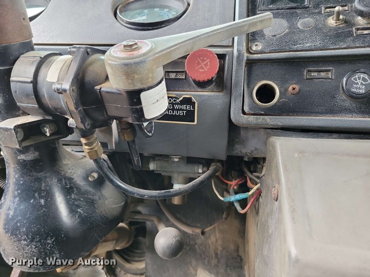 image for item DX6997 1990 Mack RB690S dump truck