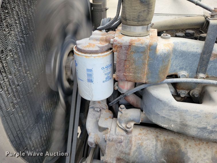 image for item DX6997 1990 Mack RB690S dump truck