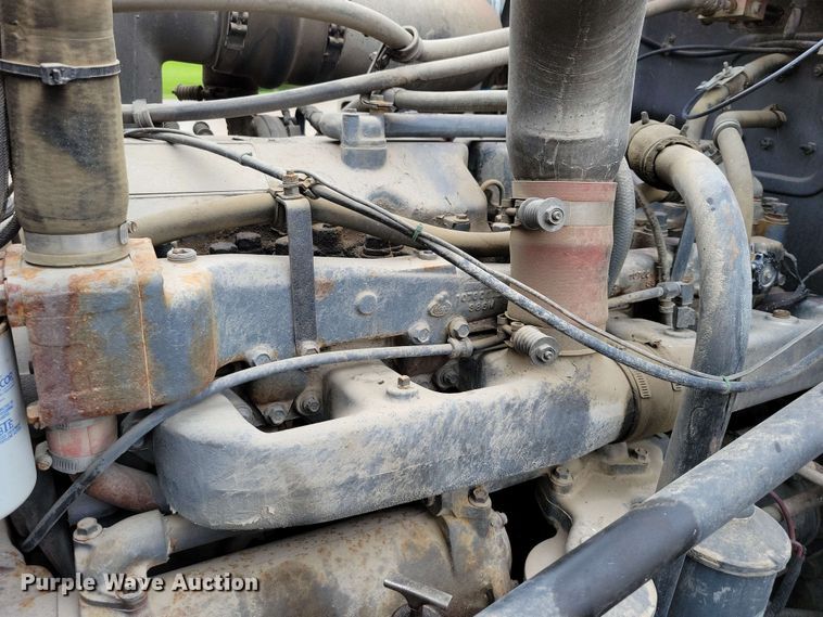 image for item DX6997 1990 Mack RB690S dump truck