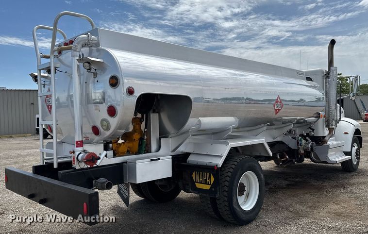 image for item DY0018 2019 Peterbilt 337 fuel truck