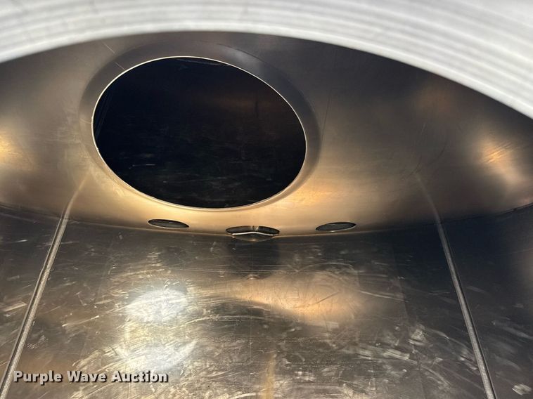 image for item DY0018 2019 Peterbilt 337 fuel truck