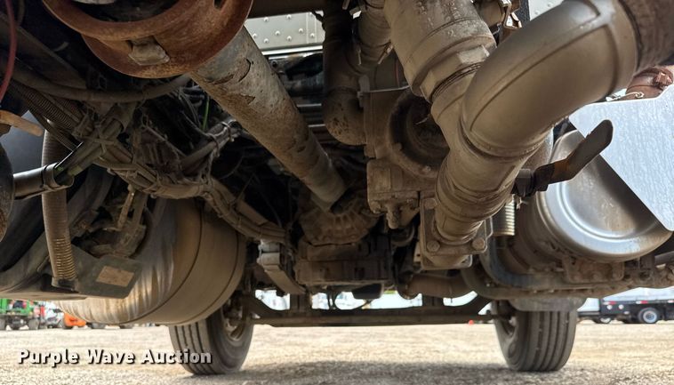 image for item DY0018 2019 Peterbilt 337 fuel truck