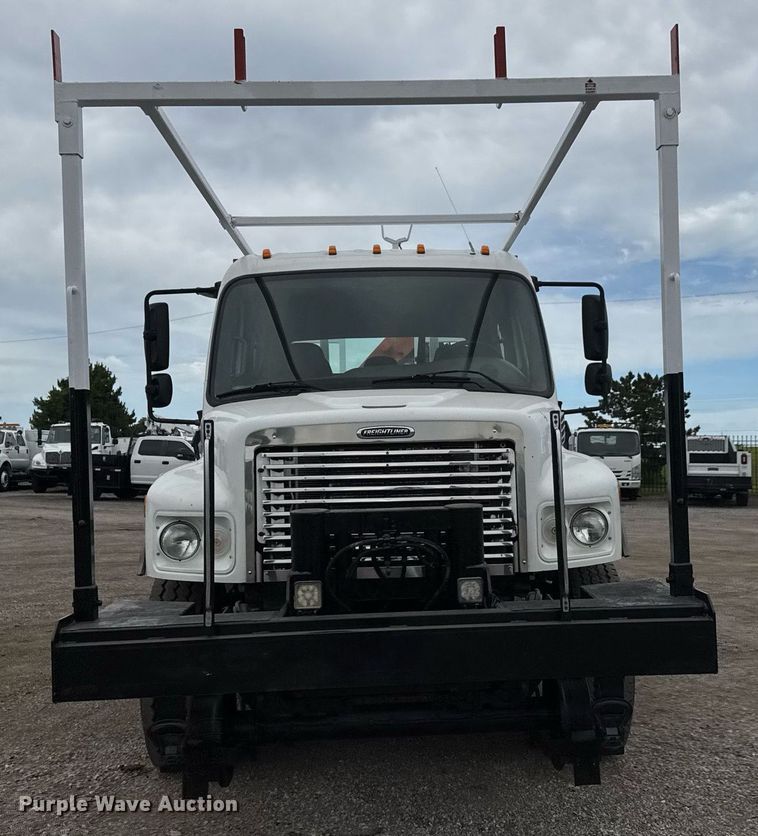 image for item DY0021 2007 Freightliner Business Class M2 Crew Cab crane truck