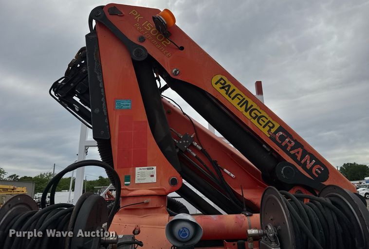 image for item DY0021 2007 Freightliner Business Class M2 Crew Cab crane truck