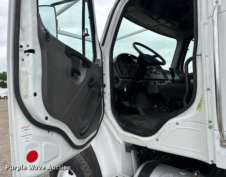 image for item DY0021 2007 Freightliner Business Class M2 Crew Cab crane truck