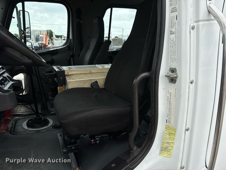 image for item DY0021 2007 Freightliner Business Class M2 Crew Cab crane truck