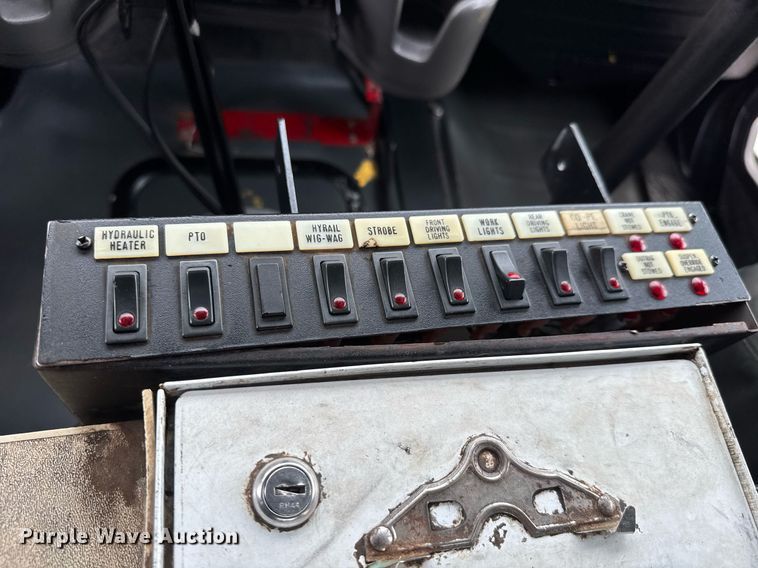 image for item DY0021 2007 Freightliner Business Class M2 Crew Cab crane truck