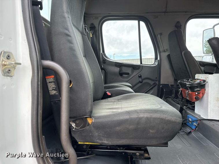 image for item DY0021 2007 Freightliner Business Class M2 Crew Cab crane truck