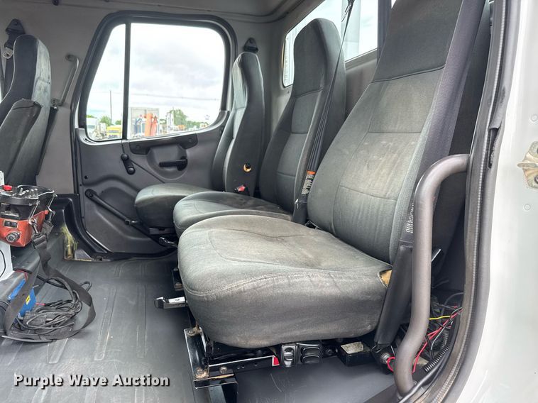 image for item DY0021 2007 Freightliner Business Class M2 Crew Cab crane truck