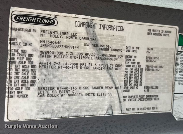 image for item DY0021 2007 Freightliner Business Class M2 Crew Cab crane truck