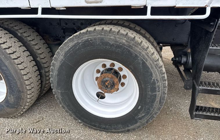 image for item DY0021 2007 Freightliner Business Class M2 Crew Cab crane truck