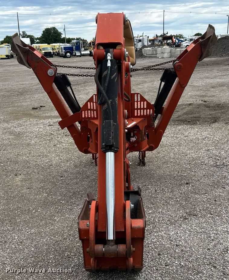 image for item DY0049 2005 Ditch Witch A720 Backhoe attachment