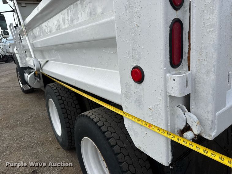 image for item DY0059 2011 International 7600 dump truck