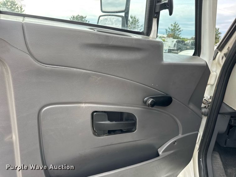 image for item DY0059 2011 International 7600 dump truck