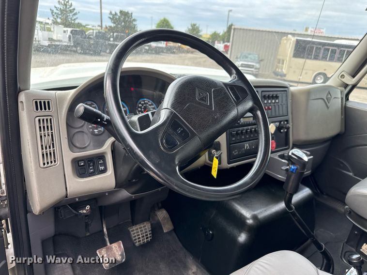 image for item DY0059 2011 International 7600 dump truck