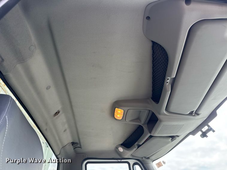 image for item DY0059 2011 International 7600 dump truck