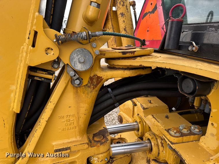 image for item DY0062 2002 Caterpillar 420D  backhoe
