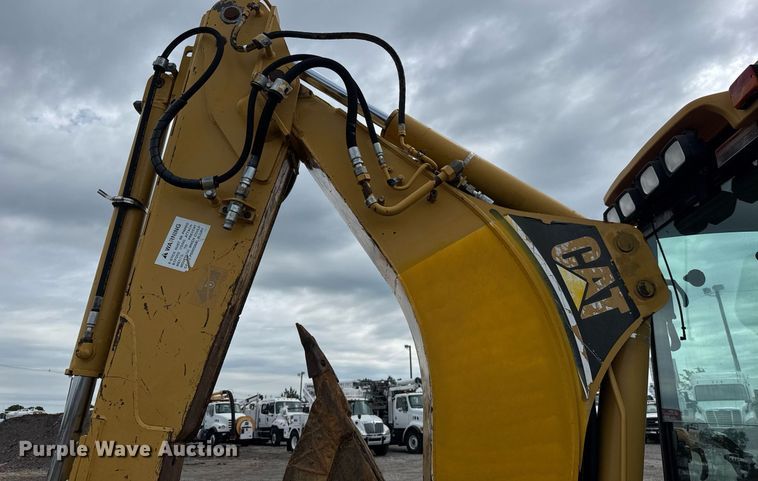 image for item DY0062 2002 Caterpillar 420D  backhoe