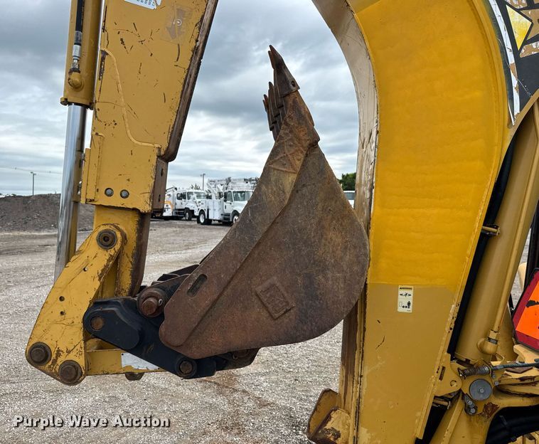 image for item DY0062 2002 Caterpillar 420D  backhoe