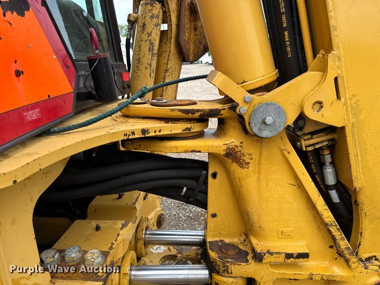 image for item DY0062 2002 Caterpillar 420D  backhoe