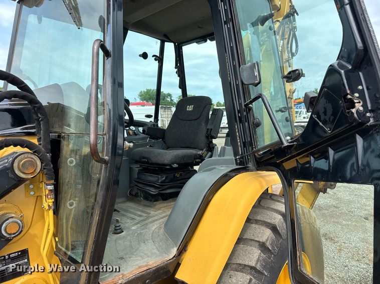 image for item DY0062 2002 Caterpillar 420D  backhoe