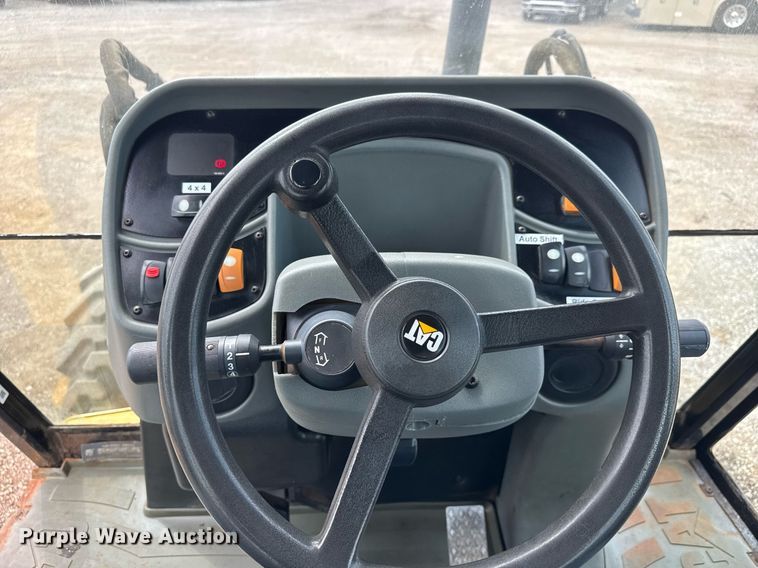 image for item DY0062 2002 Caterpillar 420D  backhoe