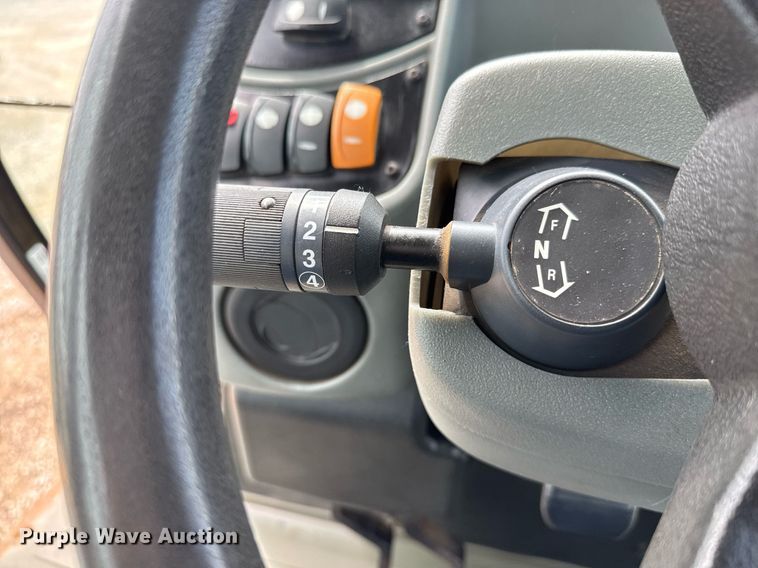 image for item DY0062 2002 Caterpillar 420D  backhoe