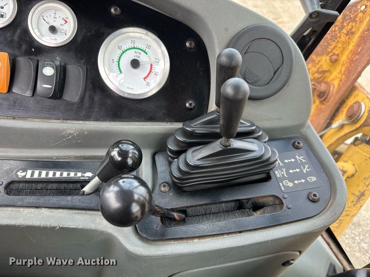 image for item DY0062 2002 Caterpillar 420D  backhoe