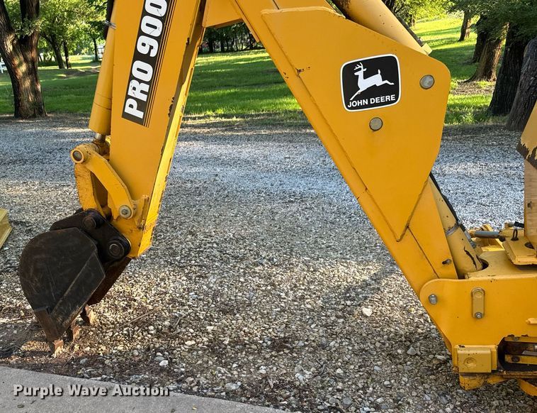 image for item DY0131 John Deere Pro 900 SSL skid steer backhoe