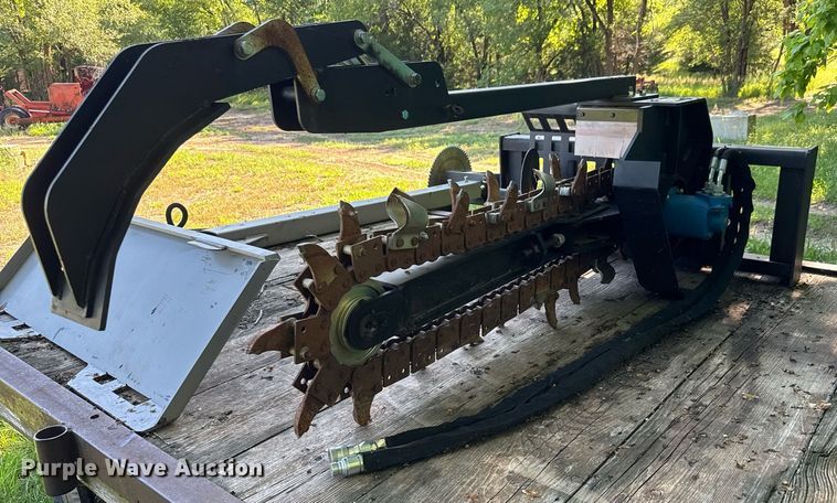 image for item DY0135 Skid steer trencher