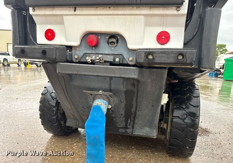 image for item DY0160 Madvac LS100 street sweeper