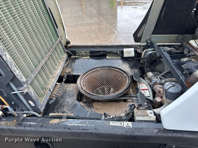 image for item DY0160 Madvac LS100 street sweeper