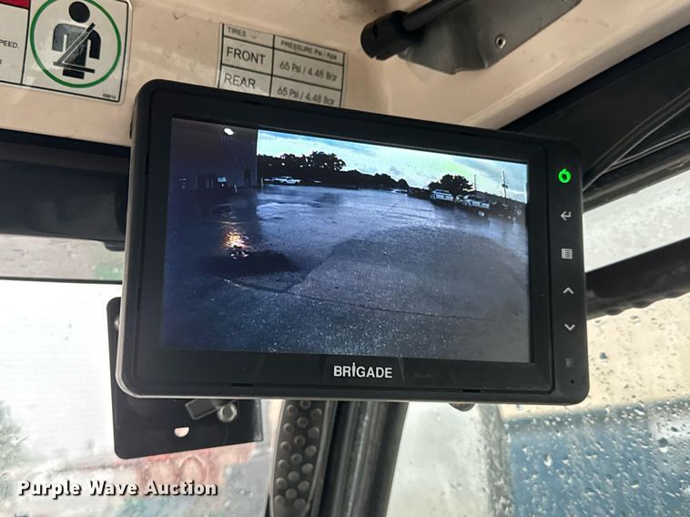 image for item DY0160 Madvac LS100 street sweeper