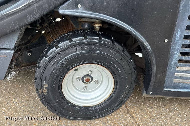 image for item DY0160 Madvac LS100 street sweeper